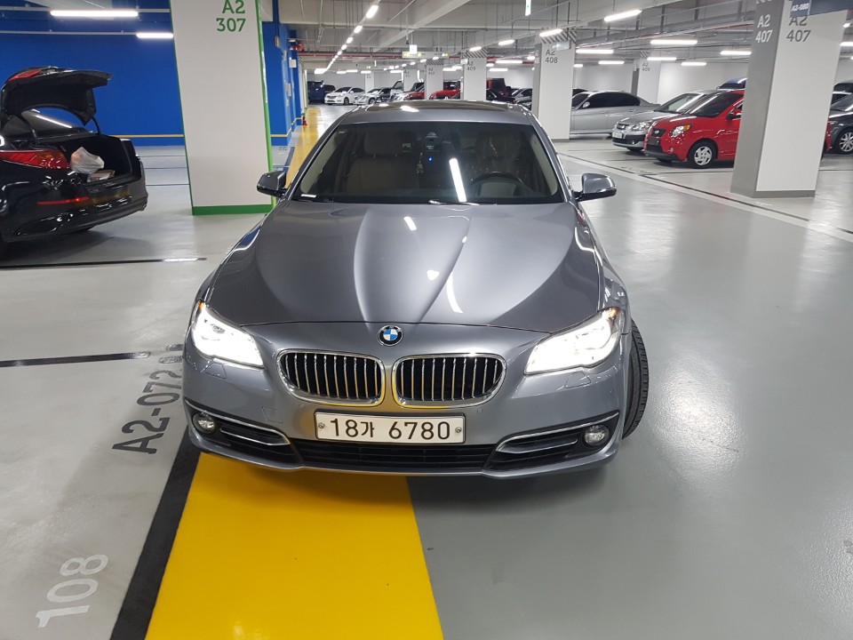 BMW 520d xdrive 럭셔리